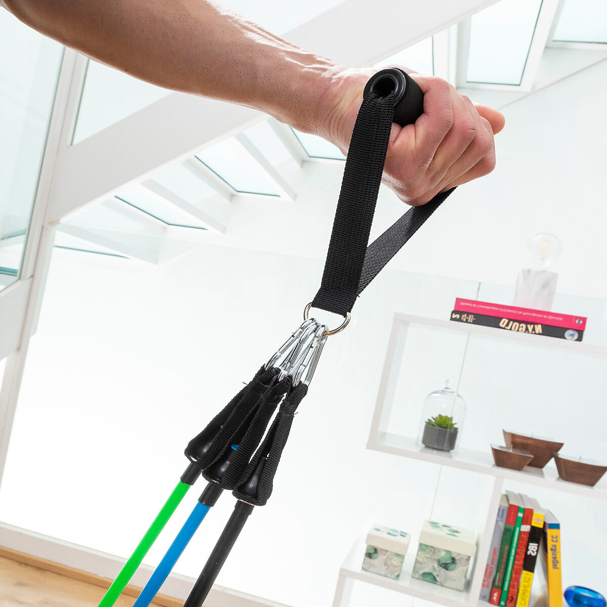 Set Vibrationsplattform mit Lautsprecher, Fernbedienung, Widerstandsbändern, Trainingsanleitung InnovaGoods – Produktansicht 6