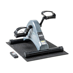 Velora-3000-Pedaltrainer mit Matte und Fernbedienung auf weißem Hintergrund